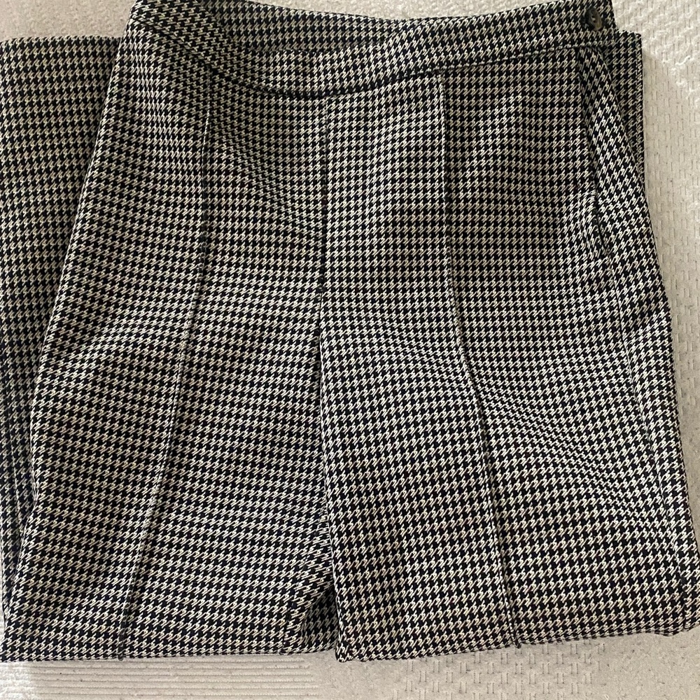 H&M Black and White Houndstooth Straight Leg Pants